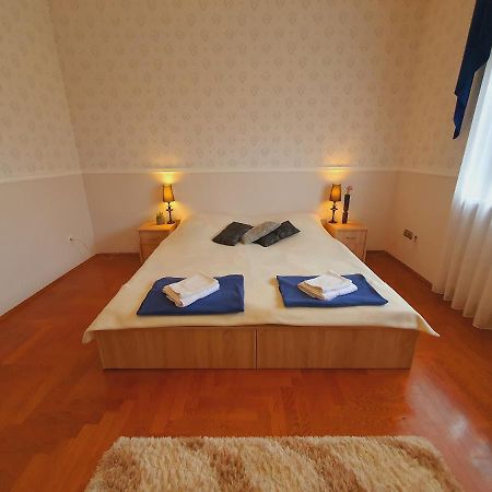 Adel Apartman Miskolc Extérieur photo